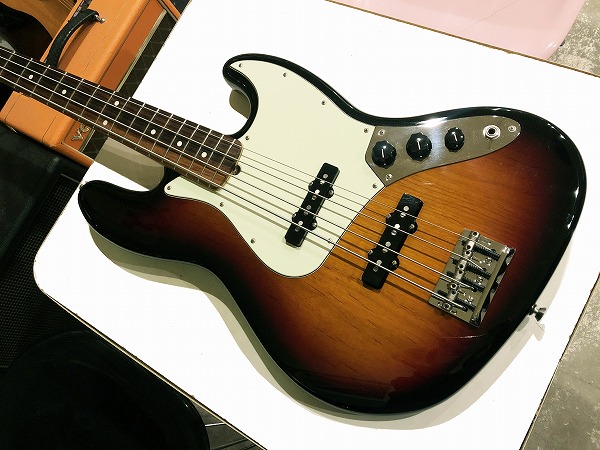 Fender USA American Professional Jazz Bass RW 3TS 2017年製 美品 ...